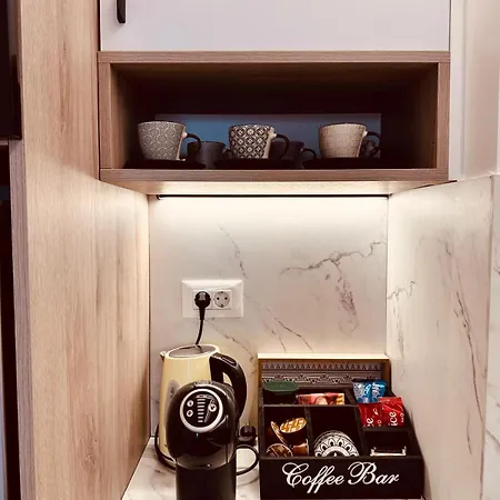 Aeria 5 Min Walk To Airport Apartamento *