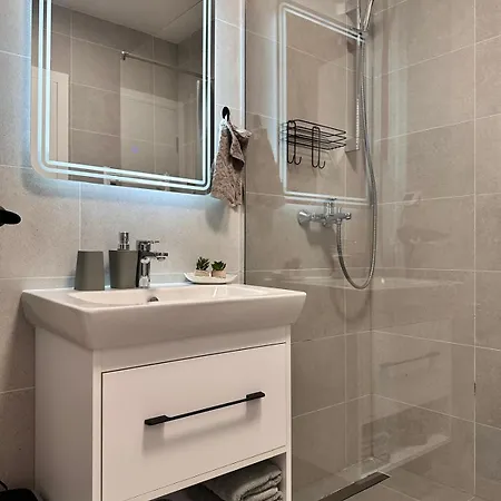 Apartamento Aeria 5 Min Walk To Airport *